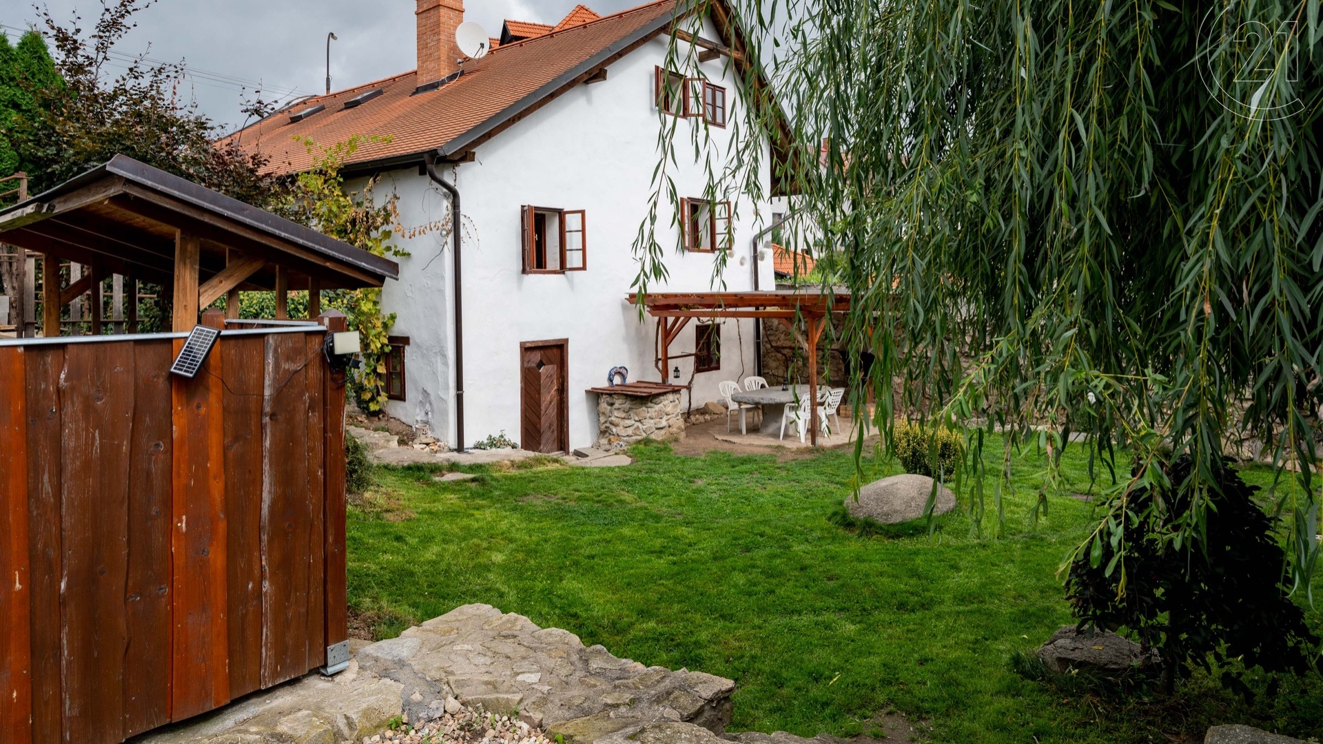 Prodej rodinného domu, 202m², 461m² pozemek - Sedlec-Prčice - Sedlec
