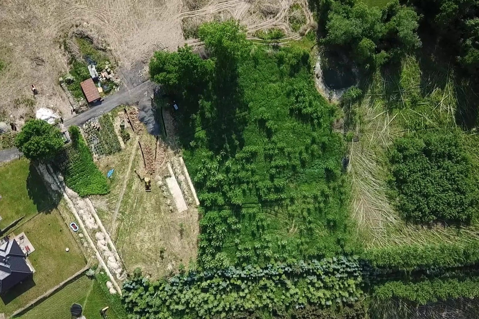 Nestavební pozemek, zahrada, 1485 m², Třinec - Nebory