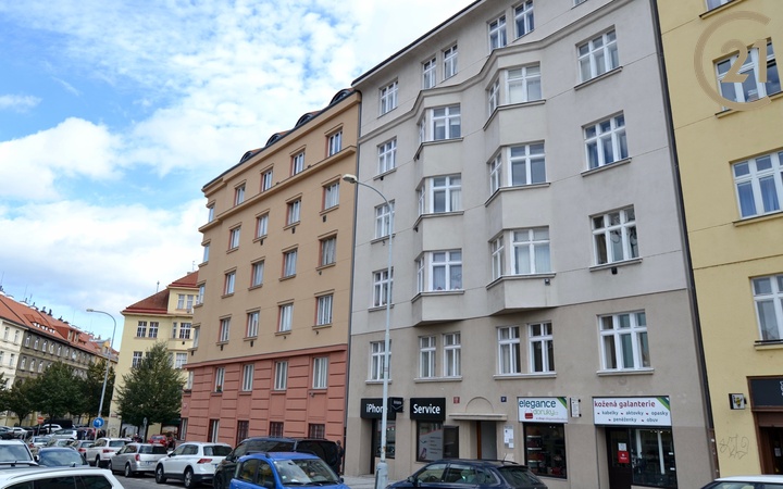 Pronájem světlého bytu 3+1, 98m² - Praha - Bubeneč - Verdunská