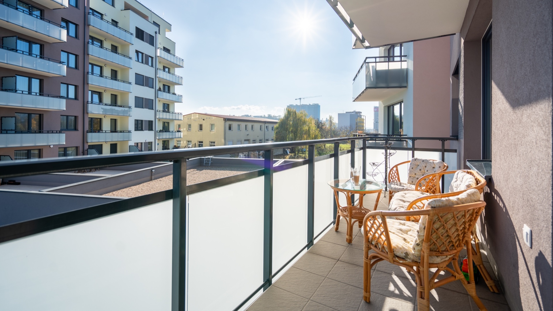 Prodej bytu 3+kk s balkonem a parkovacím stáním, 65 m², Praha - Hodkovičky