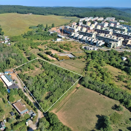 Pozemek pro developerský projekt, Brno-Žebětín, CP 5882 m2