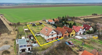 Prodej RD 6+1 se zahradou 863 m²  Znojmo - Vrbovecké sklepy