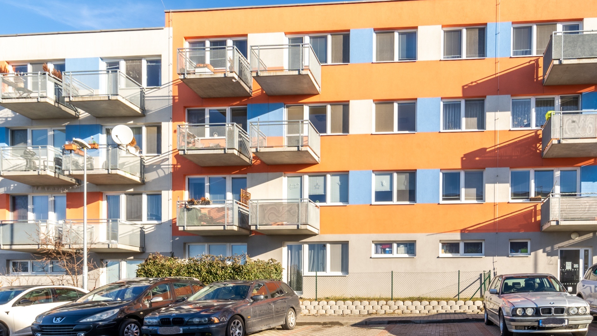 Pronájem bytu 1+kk s vlastní předzahrádkou, 27 m² - Brno - Slatina