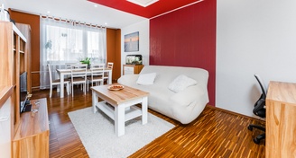Prodej zrekonstruovaného bytu 2+1 s lodžií, užitná plocha 71 m2