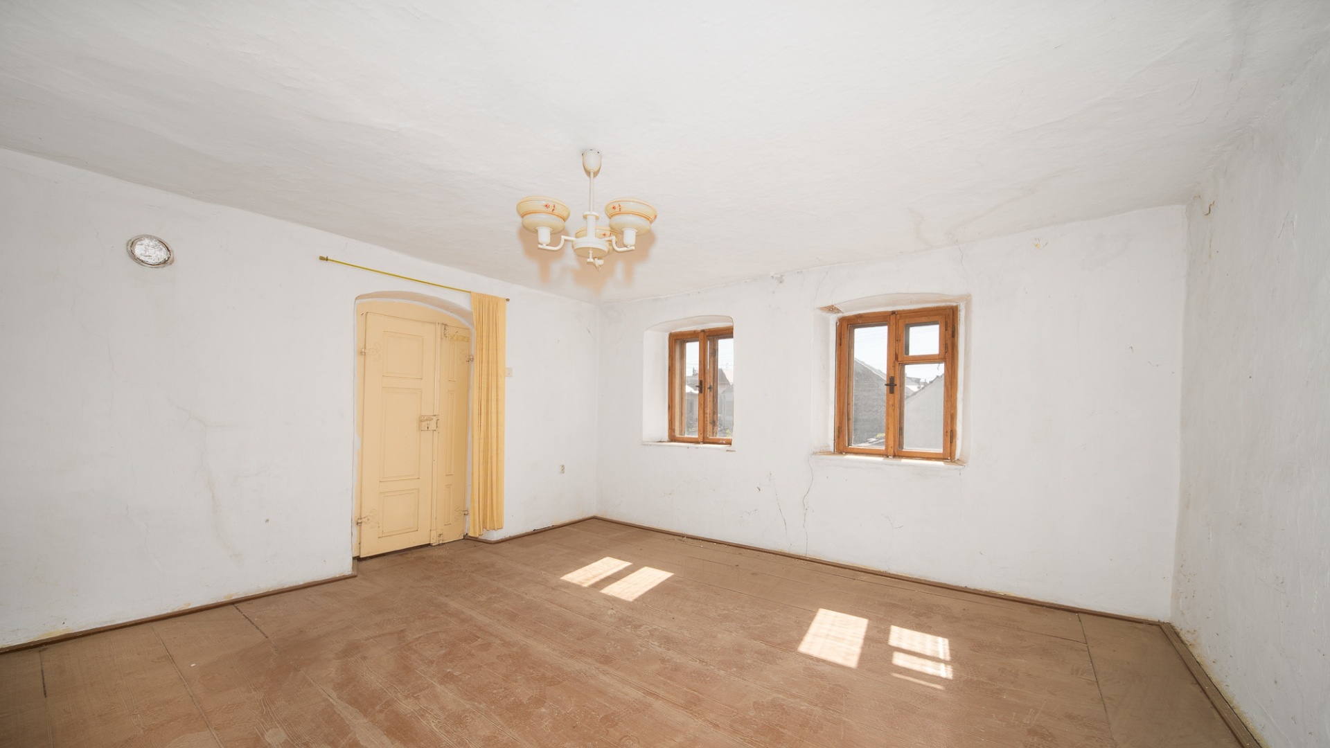 Prodej rodinného domu k rekonstrukci, 159m² v Bakově nad Jizerou
