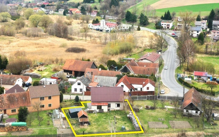 Prodej RD 3+1 (116 m²) s podkrovím 2+kk (42 m²) Dolní Cerekev - Nový Svět