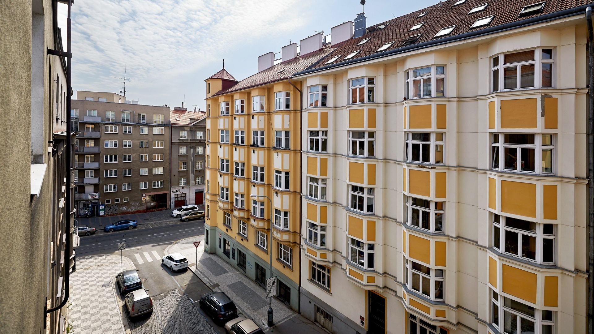 Pronájem zrekonstruovaného 2+kk, 55m², Praha - Nusle