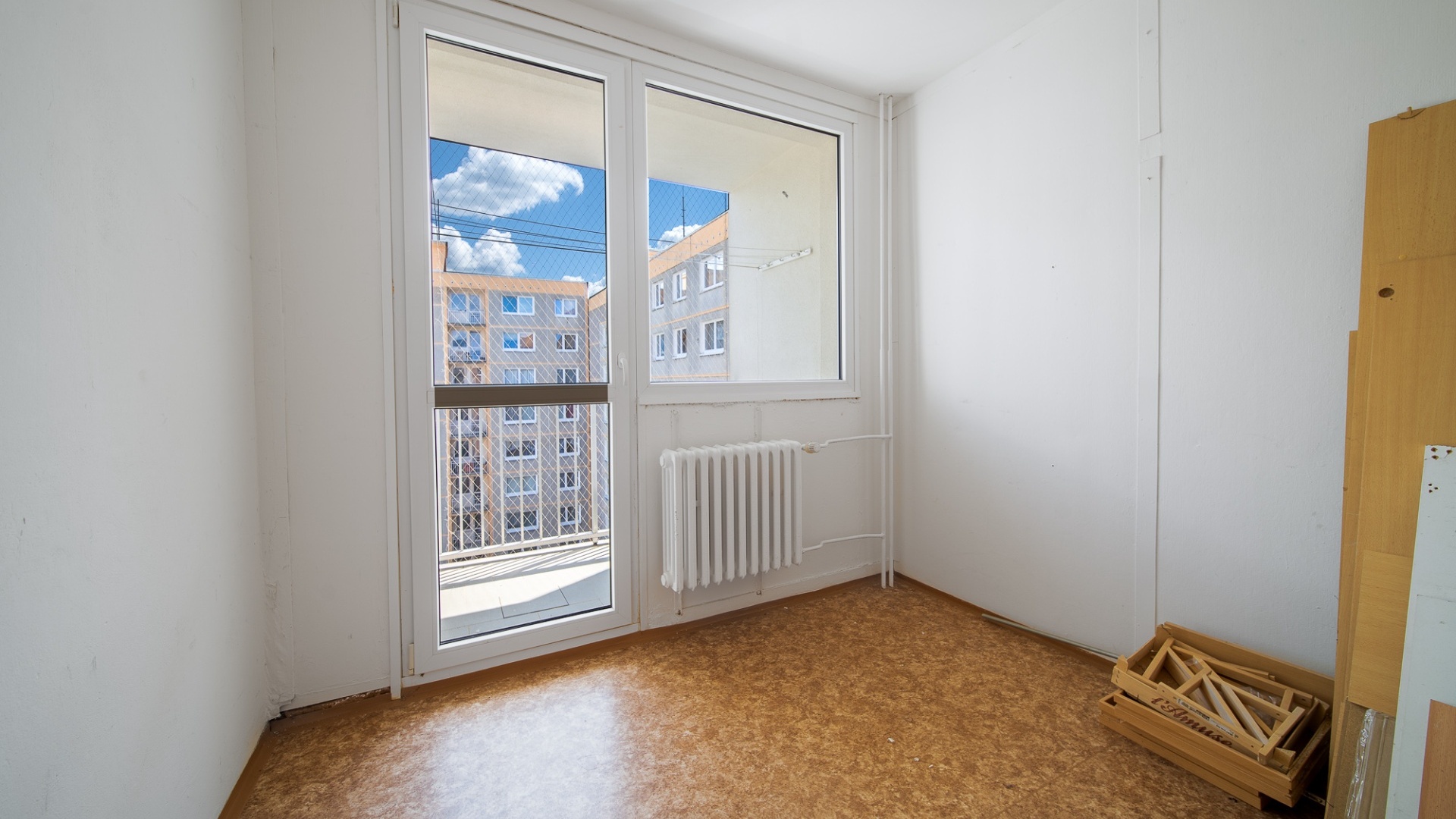 Prodej bytu 2+kk s šatnou, 43,29 m² - Liberec VI-Rochlice