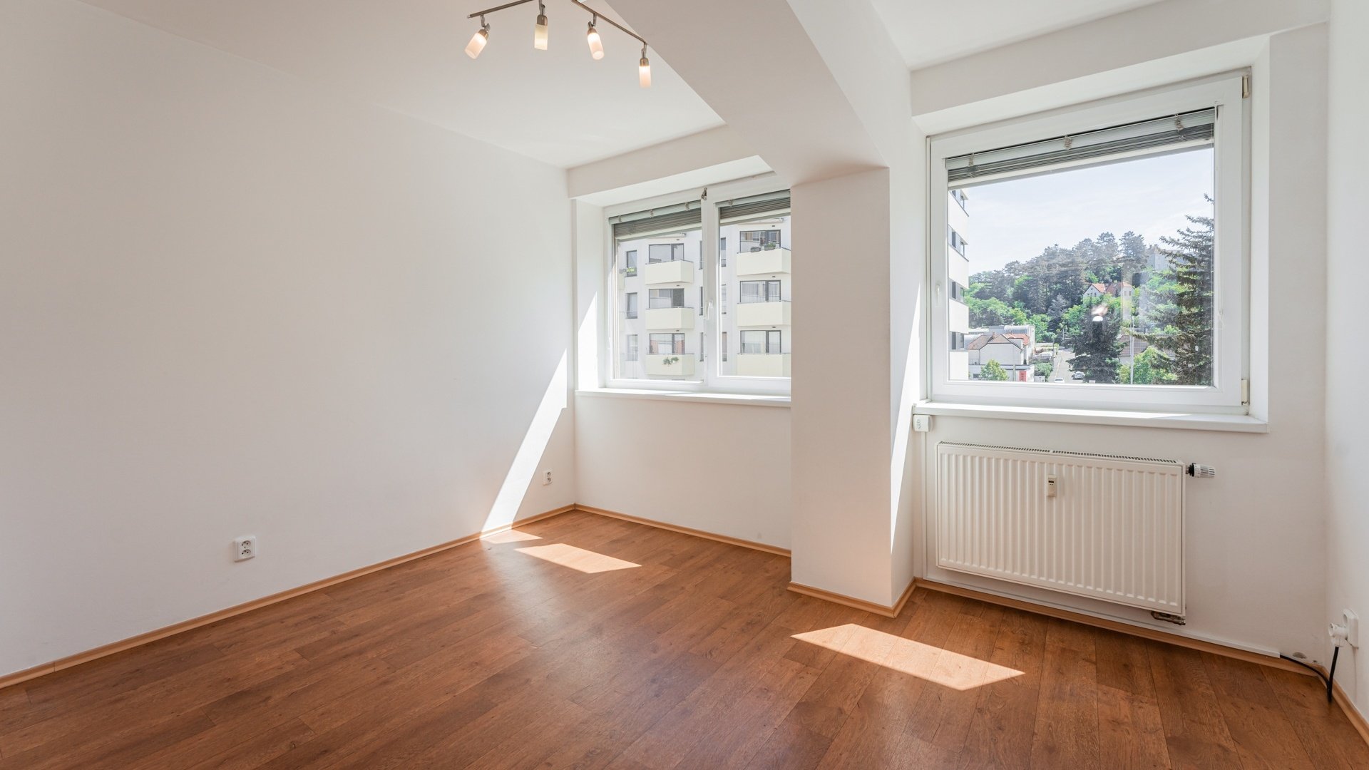 Prodej prostorného bytu 3+kk, 95 m², Praha - Modřany