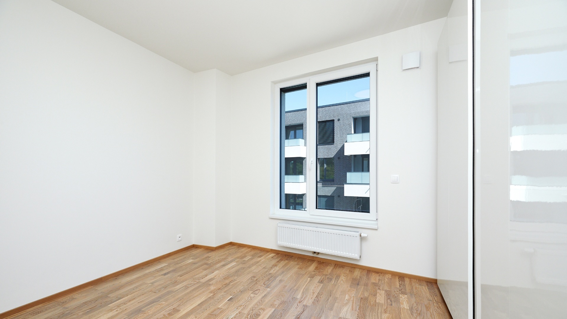 Pronájem krásné novostavby bytu 2+kk,  51m² - Praha - Hlubočepy