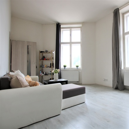 Pronájem bytu po rekonstrukci 2+kk, 40 m² - Brno - ul. Štefánikova