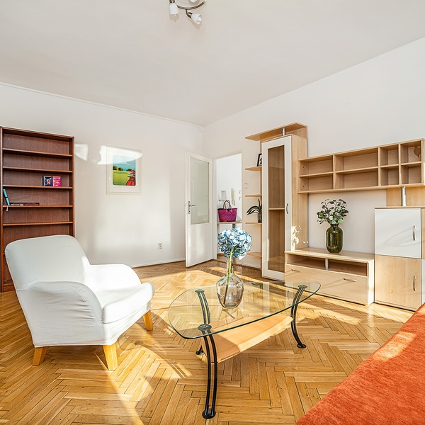 Pronájem 3+1 s balkónem, 76 m², Praha 5 - Košíře pro rodinu i spolubydlení