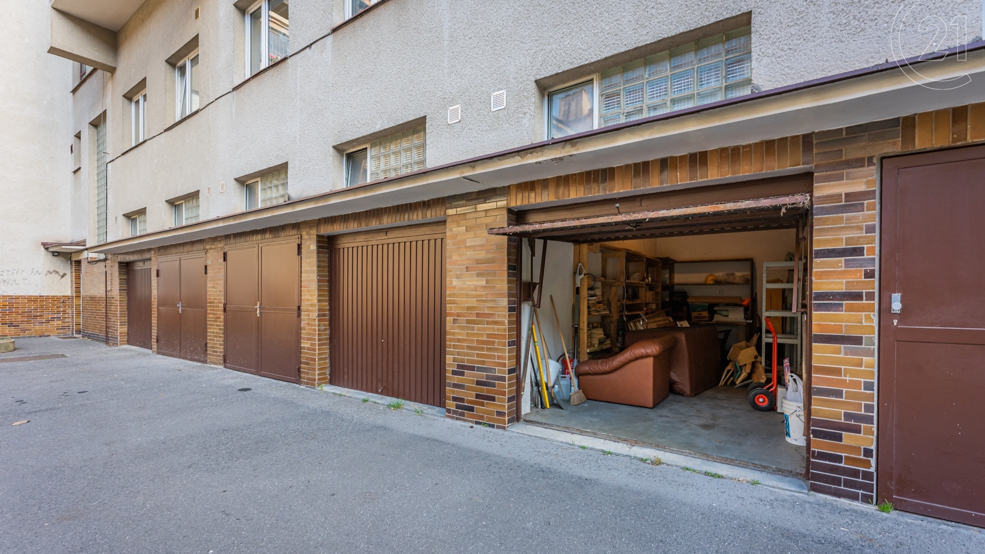 Prodej bytu 3+1, 90 m2 s garáží