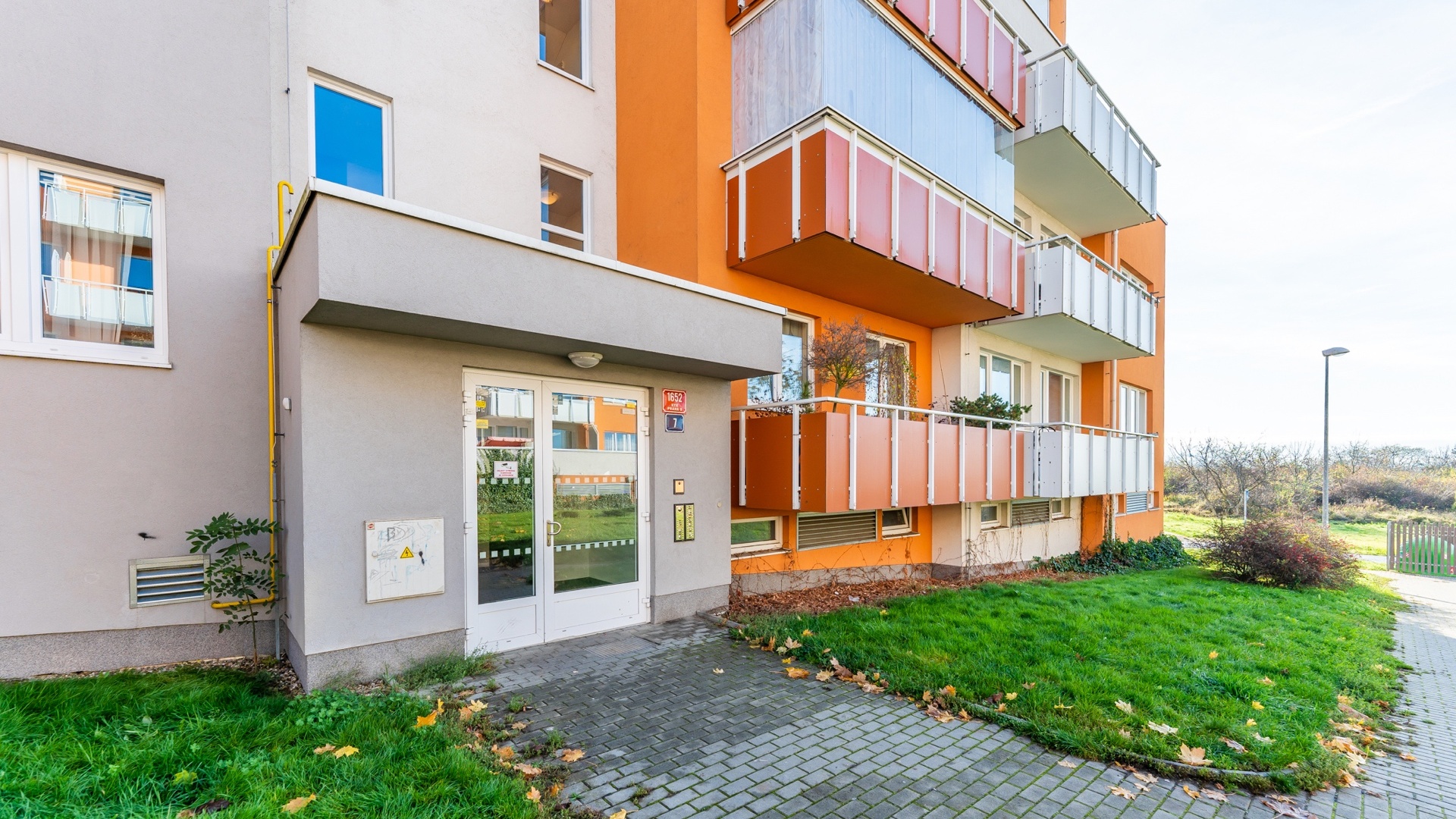 Pronájem bytu 1+kk 31 m² + balkon 8 m² v novostavbě, ulice Sicherova, Praha