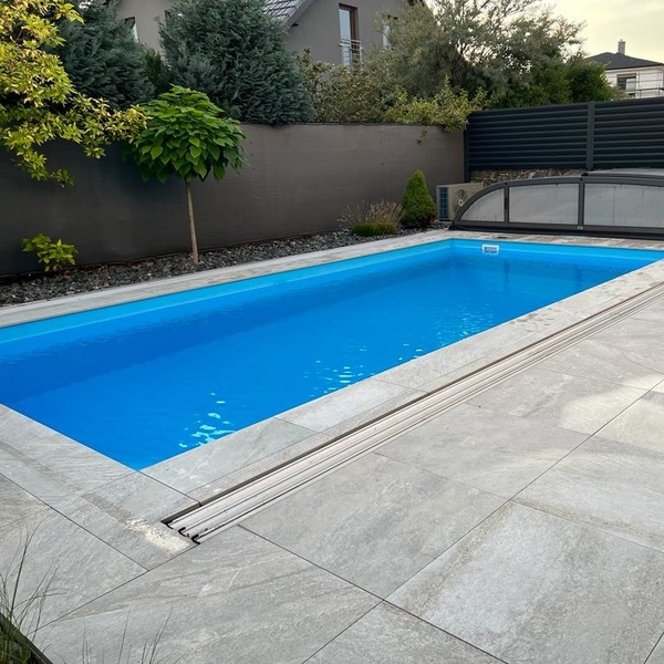 Prodej rodinného domu 138m², zahrada 261m², krytý bazén, garážové stání - Horoměřice