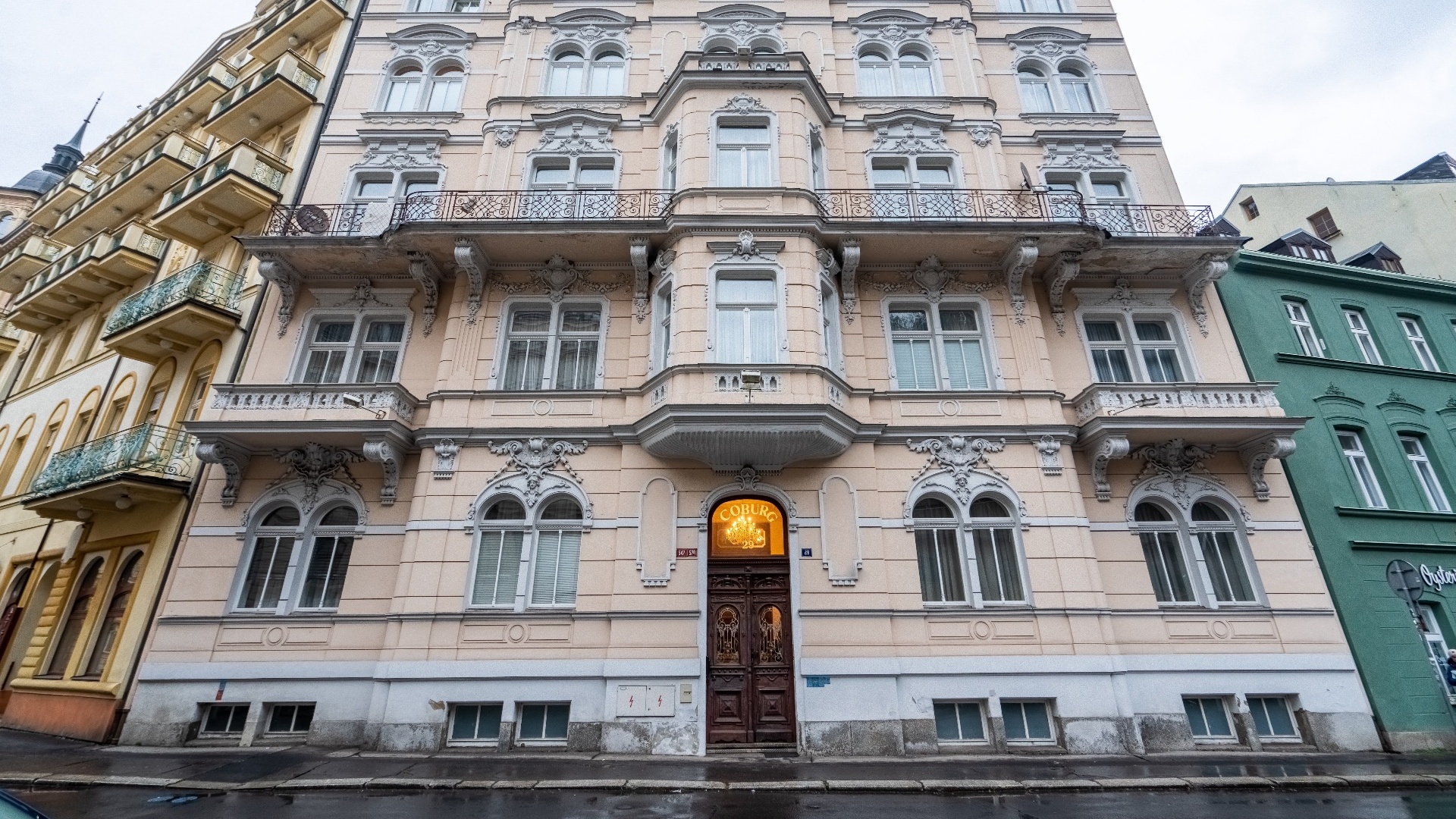 Prodej mezonetového bytu 4+kk s prostornou terasou,  187 m² - Karlovy Vary