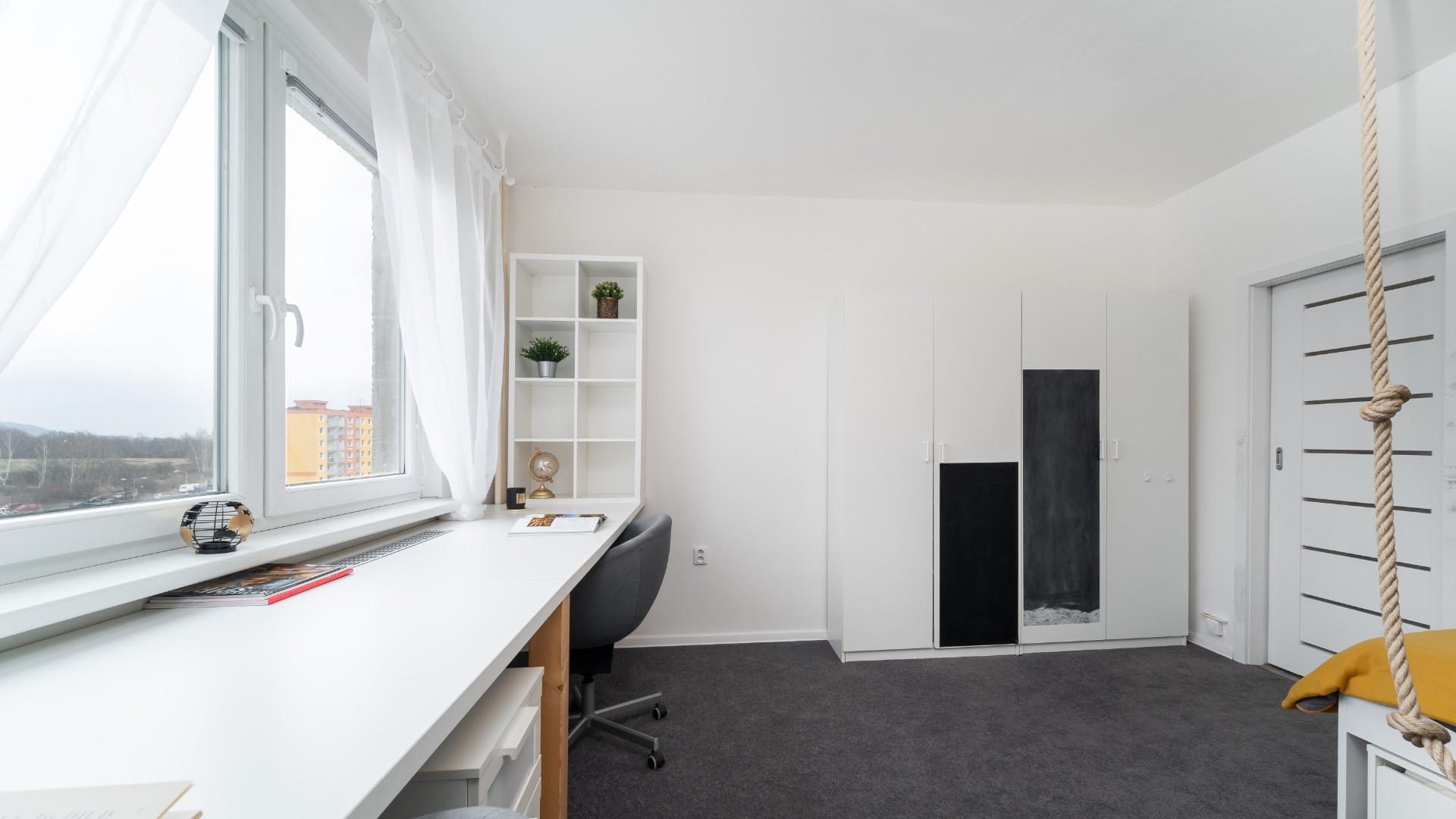 Prodej bytu 4+1 s lodžií a sklepem, 98 m², Česká Lípa