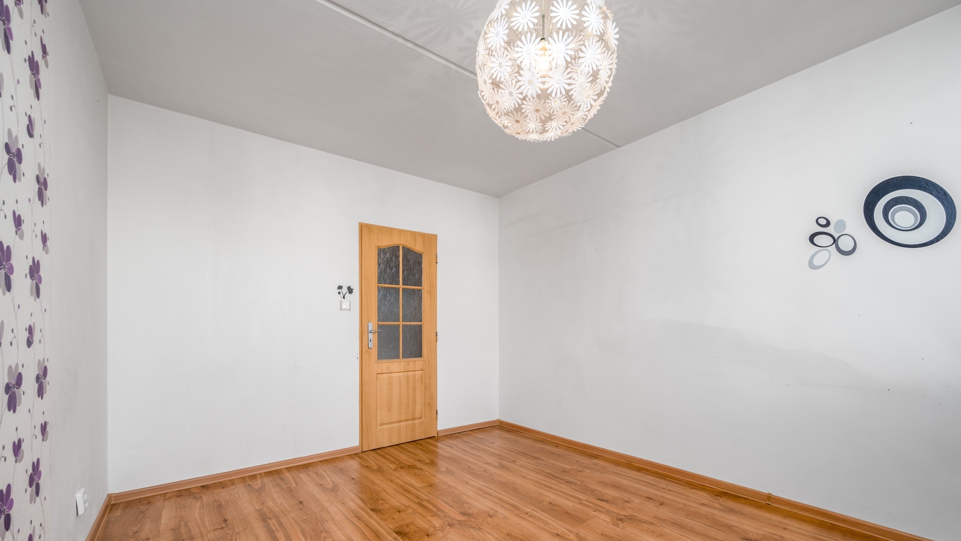 Prodej krásného bytu po rekonstrukci 3+kk,  61 m² se šatnou + komora a sklep - Kutná Hora - Šipší