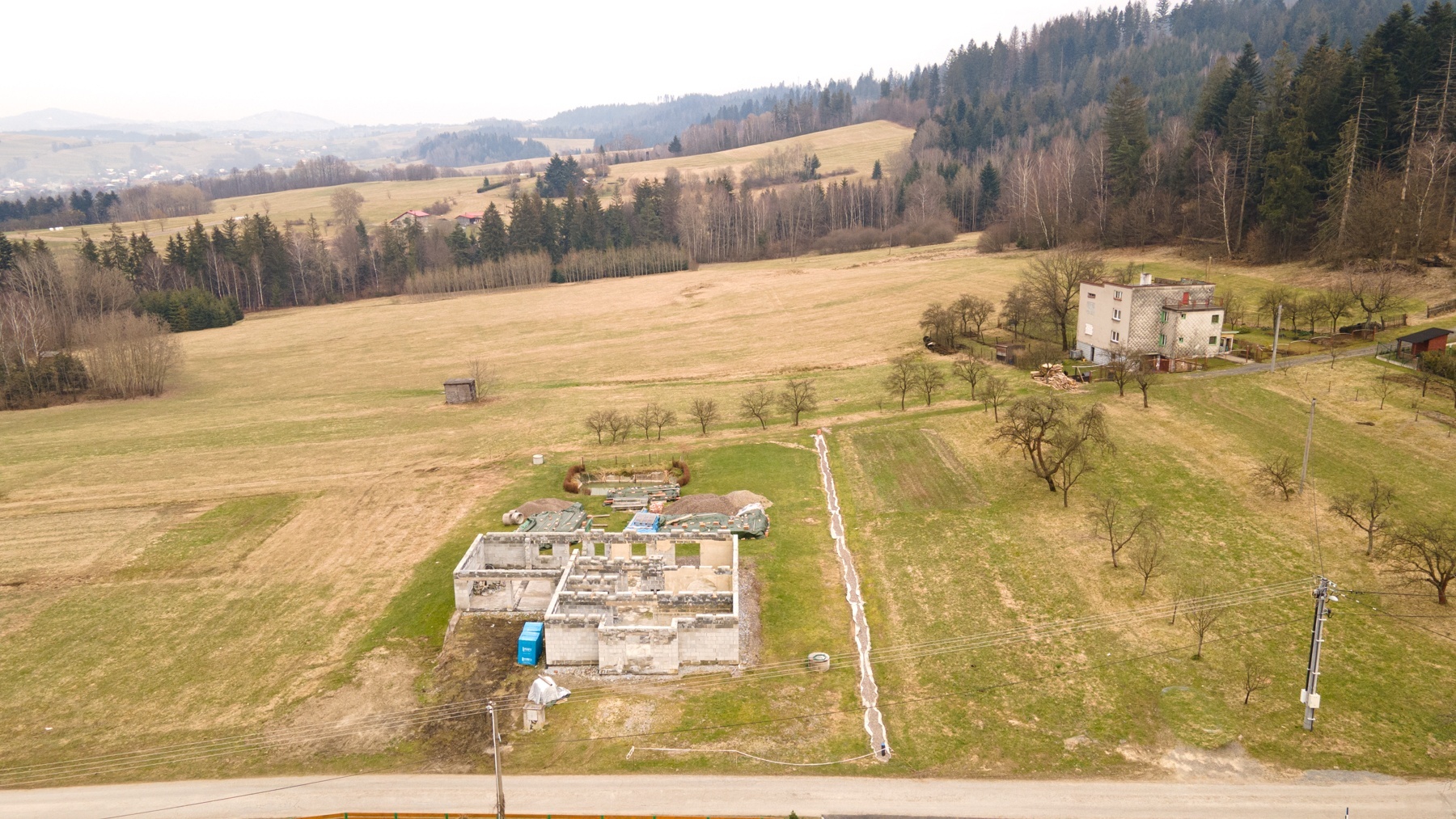 Prodej stavebního pozemku, 2027 m2 s platným stavebním povolením, Písek