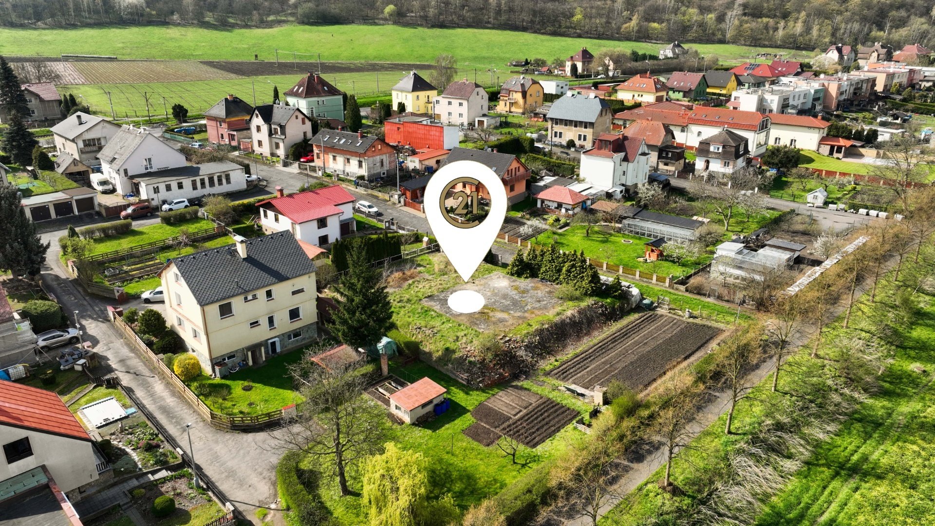 Prodej stavebního pozemku s projektem pro rodinný dům, 710 m² - Ústí nad Labem - Svádov