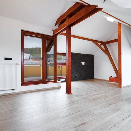 Prodej mezonetového bytu 3+kk s terasou v OV, 90 m² v Mostě