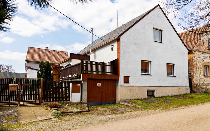 Prodej rodinného domu 174 m², pozemek 207 m², Břasy - Vranovice, okres Rokycany