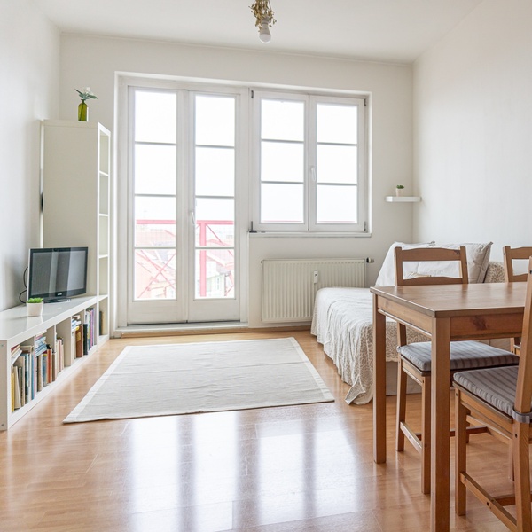 Pronájem bytu 2+kk, 37 m², ul. Pelušková, Praha - Kyje