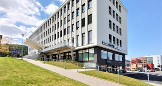 Pronájem Obchodní prostory 156 m² v 1.NP multifunkčního domu OKO - Zlín