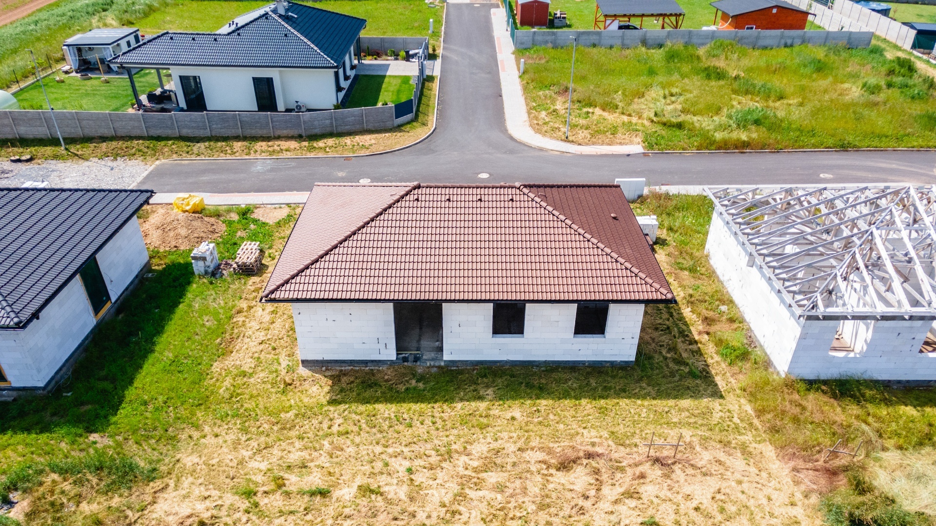 Prodej rodinného domu, 95 m², ve fázi hrubé stavby, Vyžice
