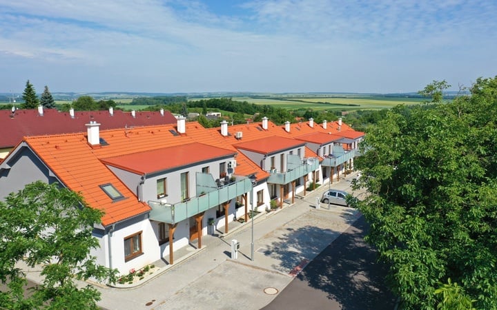 Prodej bytu  3+kk, 66 m² s balkonem a zahrádkou, Oleksovice