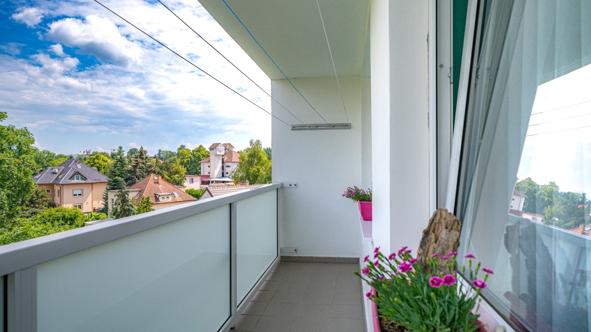 Prodej zrekonstruovaného bytu 3+kk se dvěma lodžiemi a komorou, Brandýs nad Labem