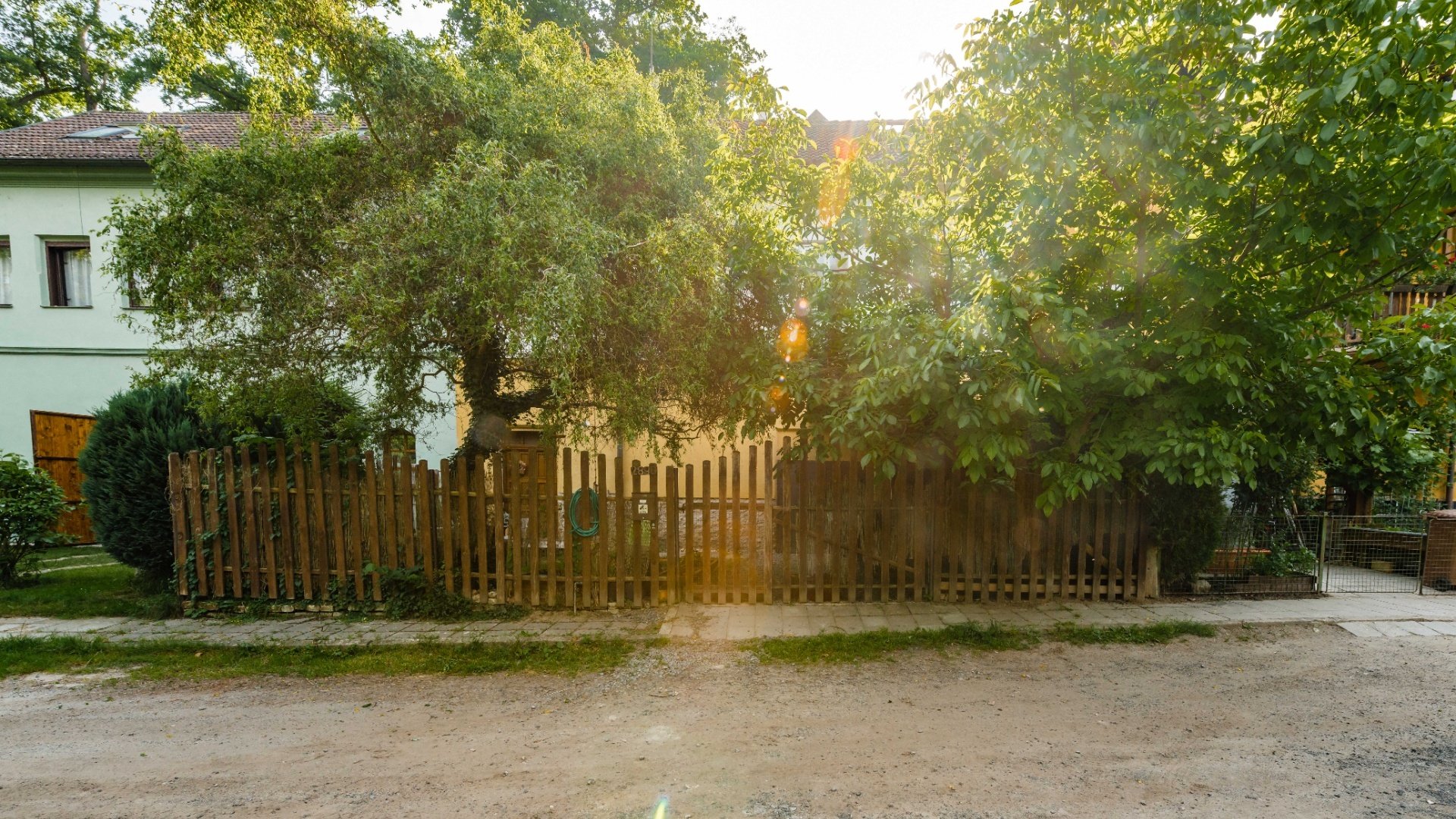 Dlouhodobý pronájem útulné garsoniéry o 33 m² u řeky Lužnice v ul. Pintova, Tábor