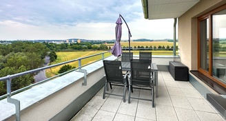 Pronájem bytu 3+kk s terasou, balkonem a sklepem, CP 121 m², Praha 9 - Čakovice