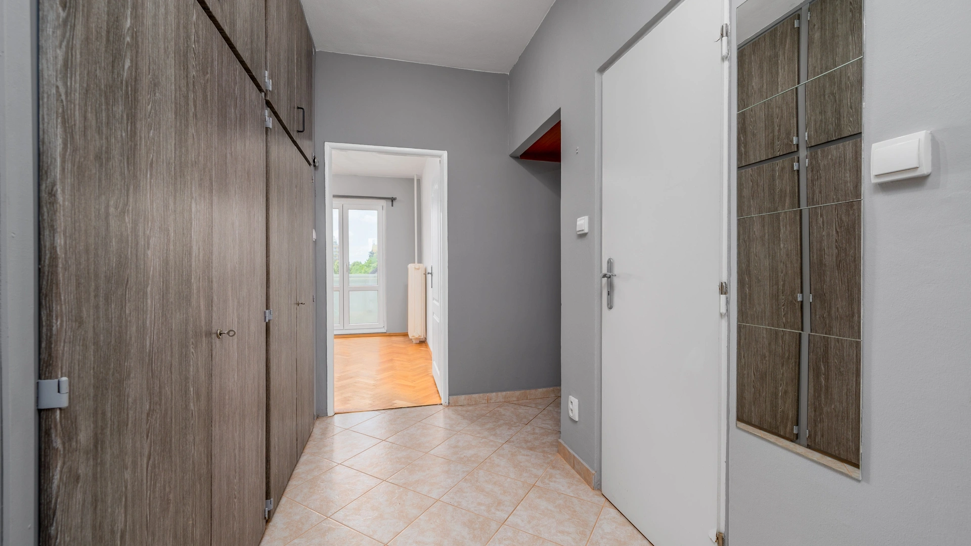 Prodej bytu 2+1 s lodžií a sklepem 61 m² - Praha - Záběhlice