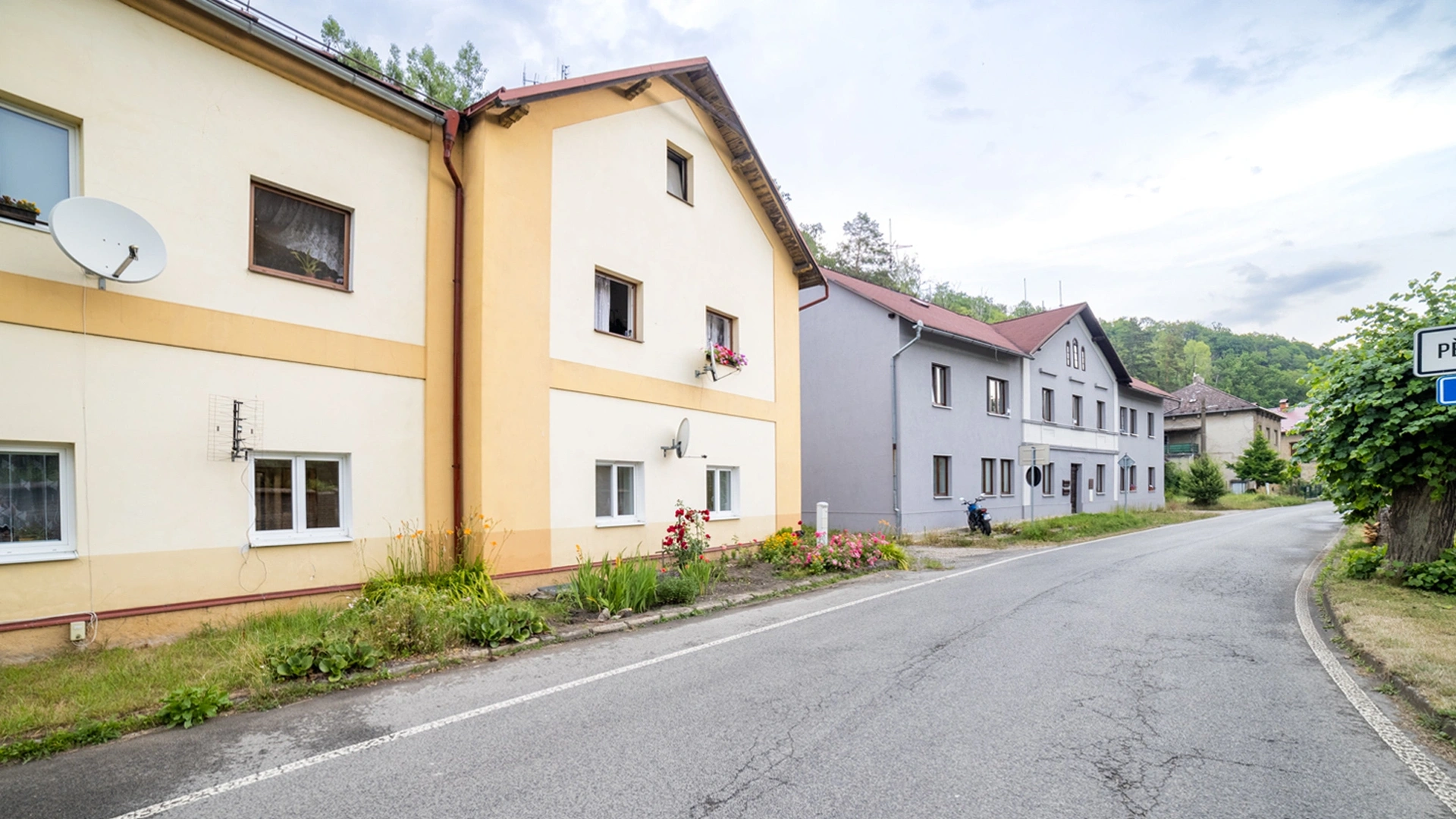 Pronájem bytu 1+kk 16 m², Niměřice - Dolní Cetno