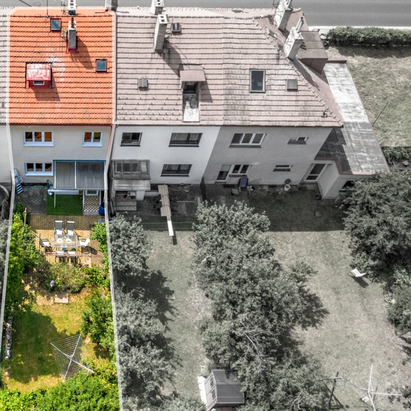 Prodej rodinného domu 246 m2, pozemek 221 m2, ul. Jabloňova, Zahradní město, Záběhlice