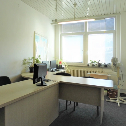 Pronájem, Kanceláře, 18 m² - Zlín - Prštné