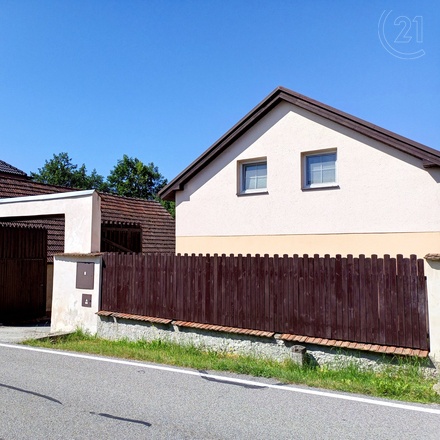 Prodej rodinného domu 951 m² s pozemkem 7745 m² v obci Droužetice u Strakonic