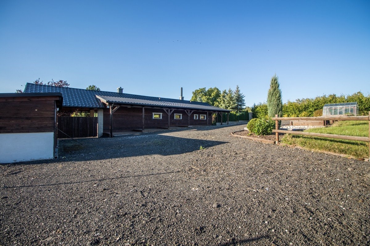 Prodej venkovského sídla, 373 m², pozemky 13121 m² - Stružná - Nová Víska