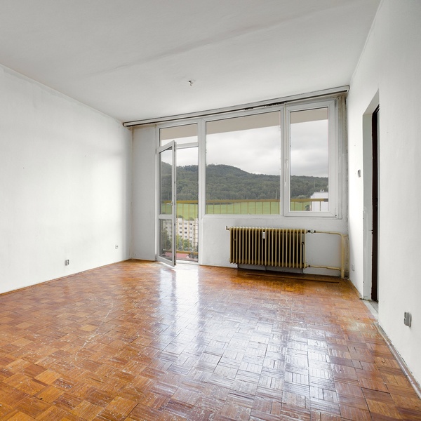 Světlý byt 1+1 s krásným výhledem a dvěma balkóny - 45,5 m² - Děčín III-Staré Město
