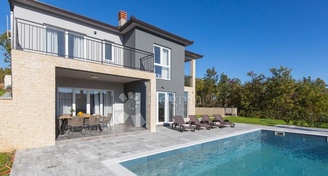 Prodej moderního zařízeného domu s bazénem, 147 m², Labin, Istrie, Chorvatsko