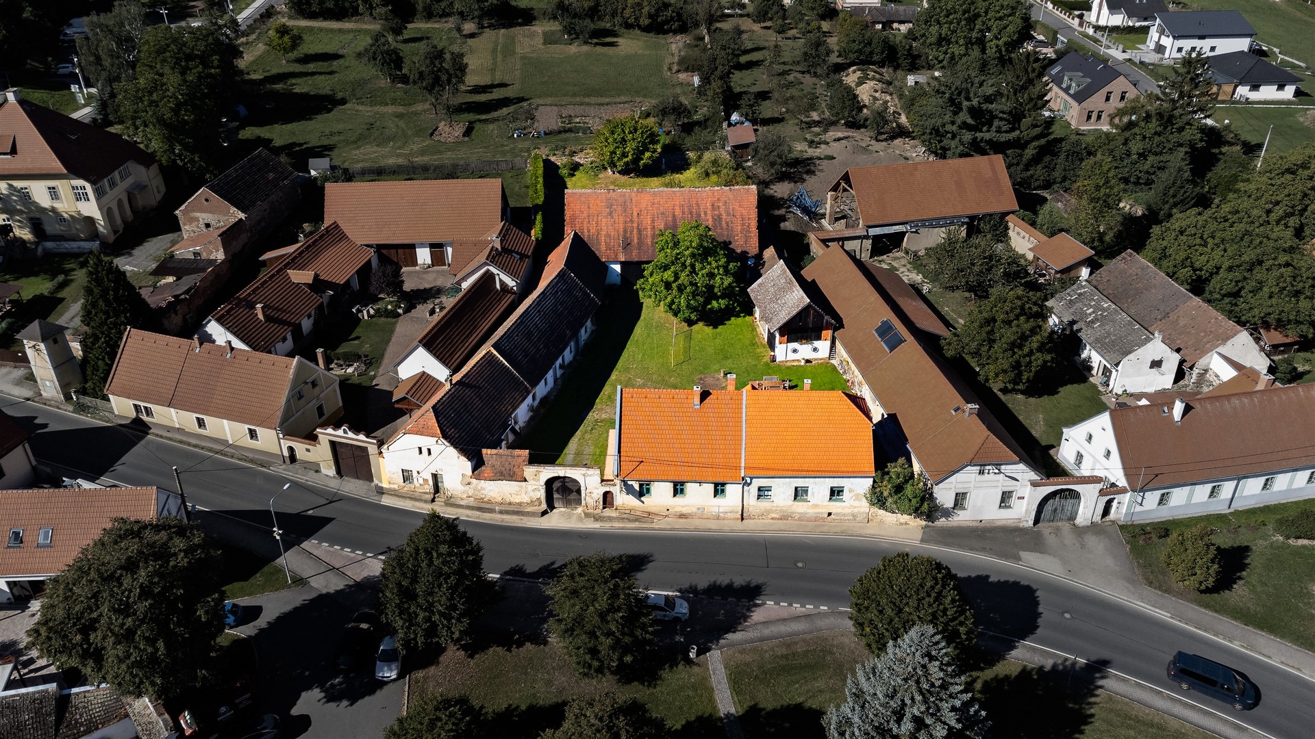 Prodej zemědělské usedlosti, 163 m² s pozemkem 2472 m² - Dýšina, okres Plzeň.město