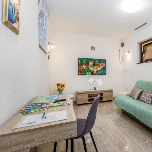 Prodej dvou apartmánů, 2 x 36 m², ostrov Krk, Malinska - Dubašnica, Krk, Chorvatsko