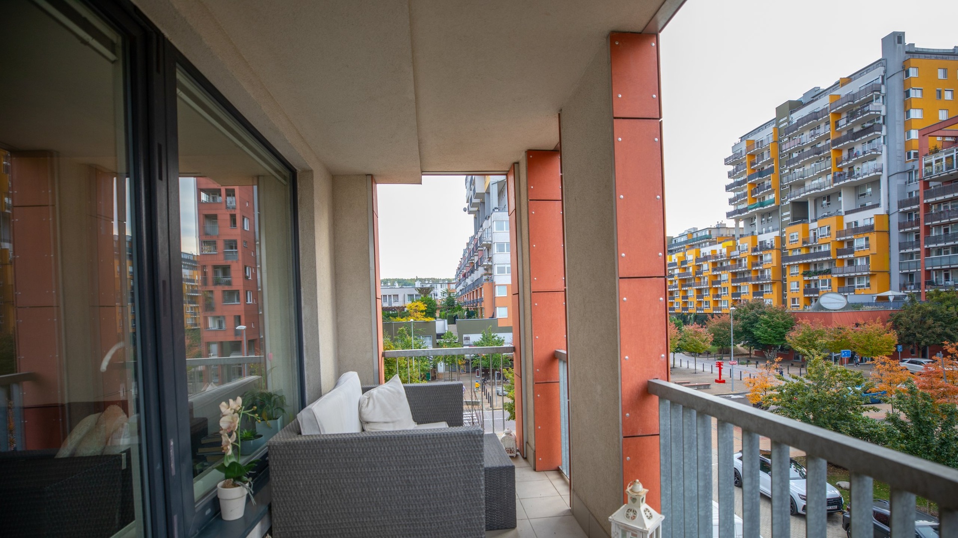 Pronájem bytu 2+kk s balkonem a garážovým stáním, 58 m² - Praha - Vysočany