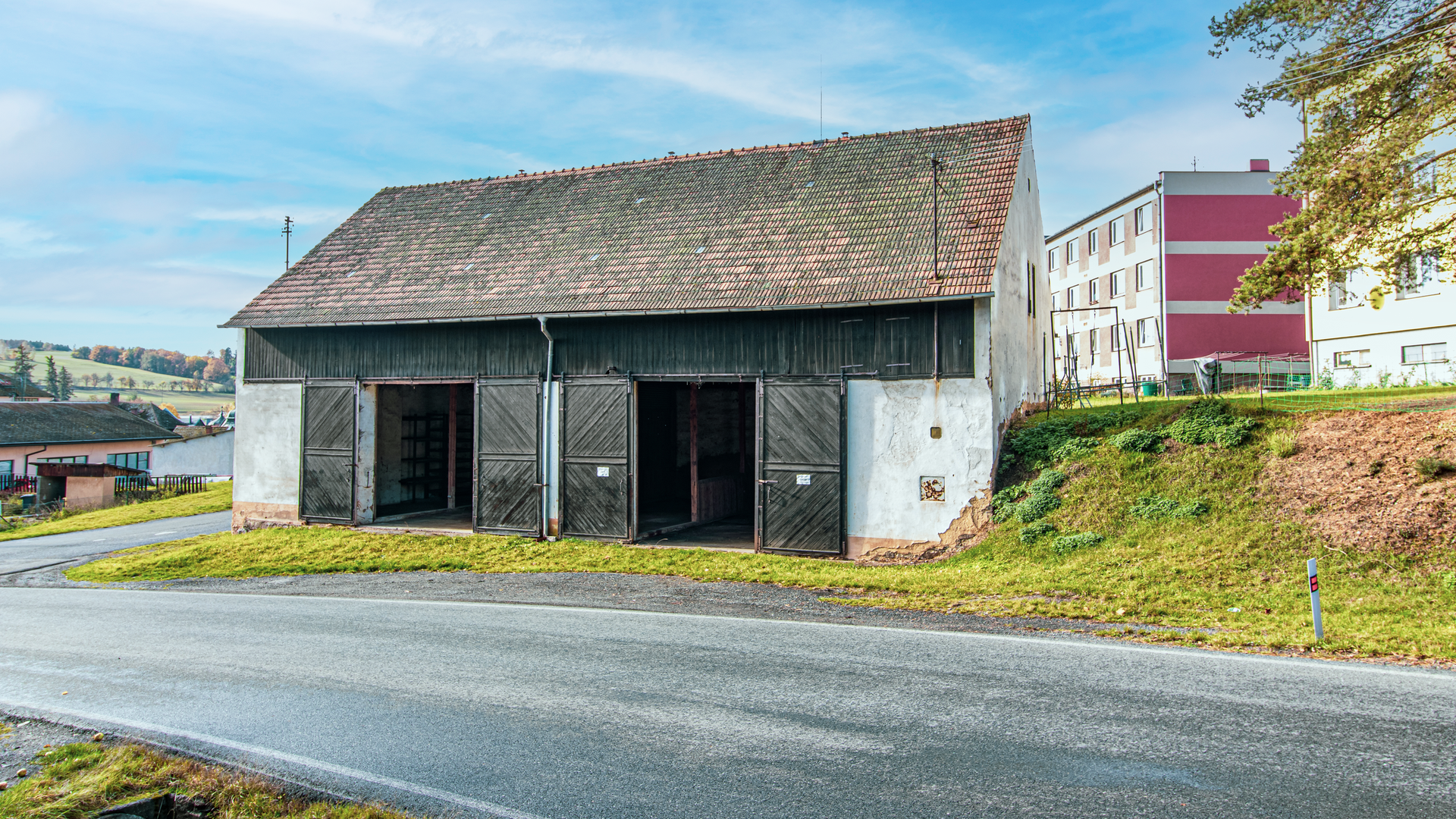 Prodej velmi zajímavé stodoly v obci Manětín o rozloze 241 m²