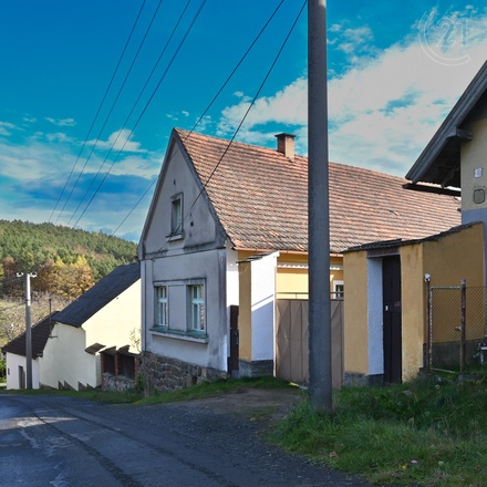 Prodej, dva rodinné domy, 83 m² a 87 m² - Zichov, Koloveč