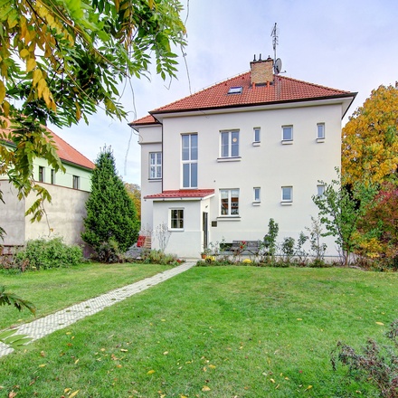 Prodej vily 380 m2, pozemek 1123 m2, Praha 6 - Břevnov