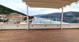 Krásný penthouse v 1. řadě u moře, 135 m² - Poljica, Marina, Chorvatsko