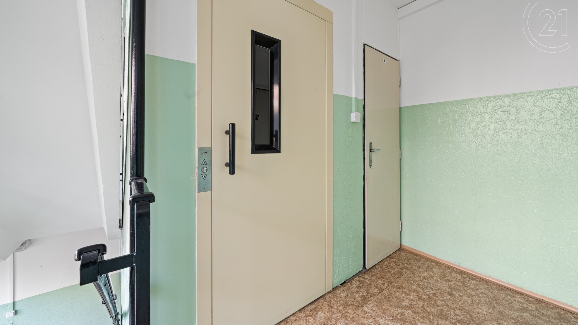 Prodej zrekonstruovaného bytu 3+kk se sklepem, 69 m², Praha - Michle