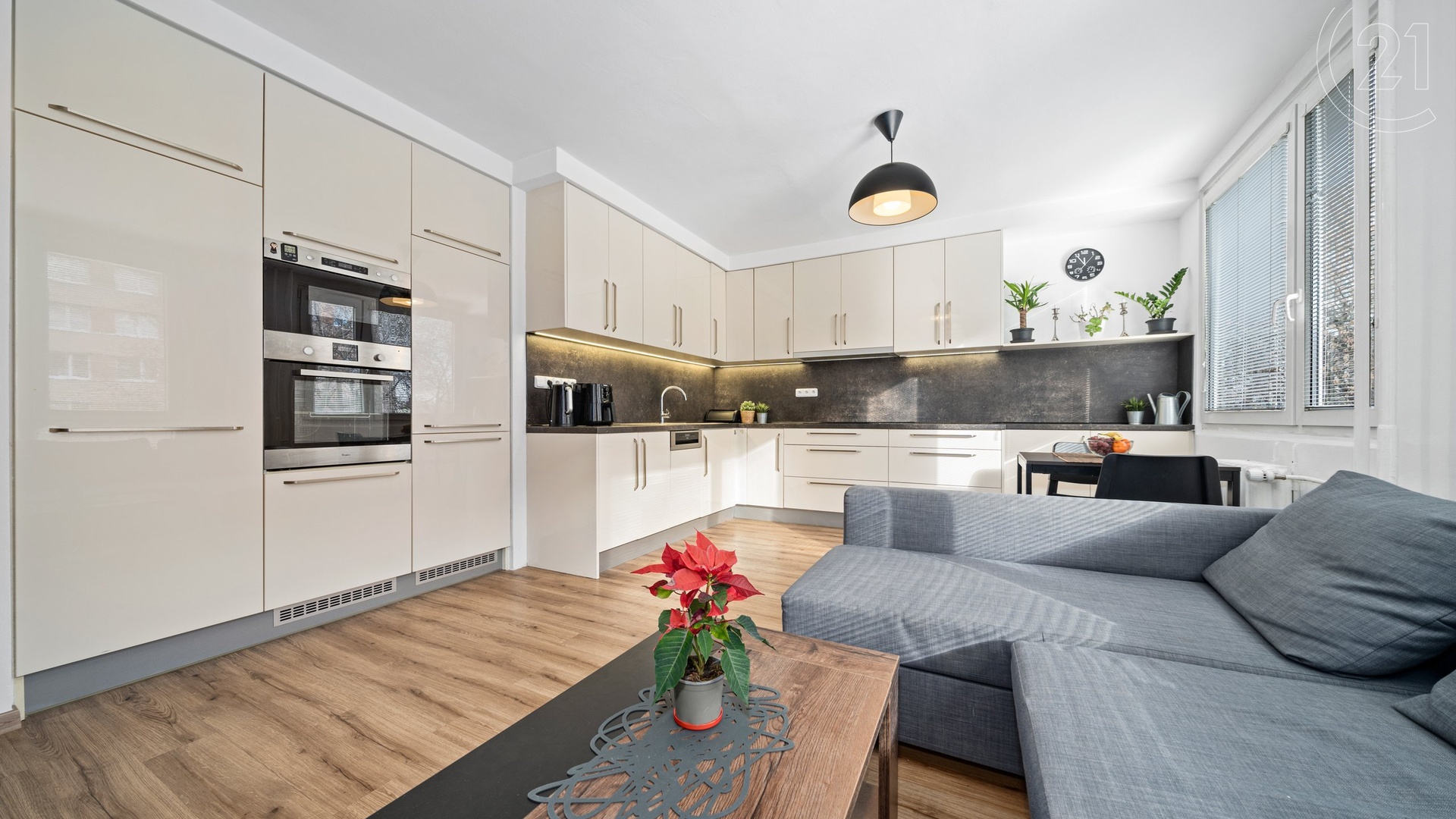 Prodej zrekonstruovaného bytu 3+kk se sklepem, 69 m², Praha - Michle